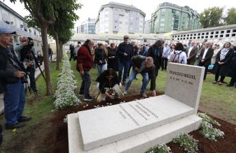 Entrega y entierro de los restos mortales de Francisco Miguel 
