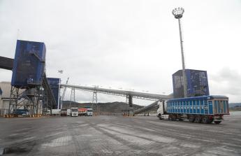El nuevo puerto de punta Langosteira va tomando su forma final