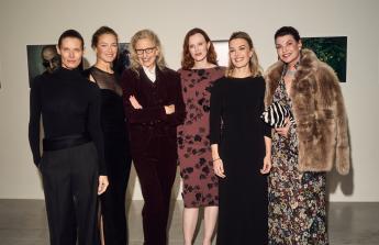 Malgosia Bela, Carolyn Murphy, Annie Leibovitz, Karen Elson, Marta Ortega Pérez y Linda Evangelista