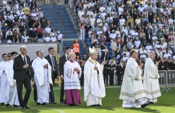 Santa Misa en el Estadio de Gran Canaria en Las Palmas