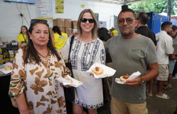 Una degustación de chorizos al vino abrió la edición 2026 de la celebración en la parroquia oleirense.