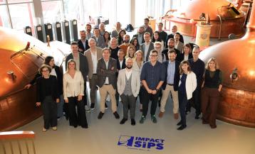 Foto de familia tras la presentación