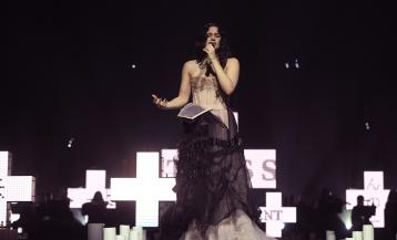 Rosalía, en un momento de su interpretación en Los 40 Music Awards el pasado 7 de noviembre