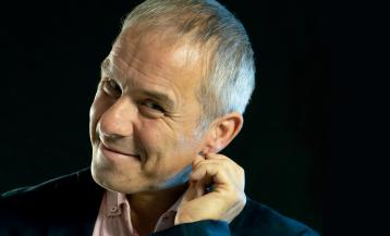 CARTEL CULLEREDO - El Auditorio de O Burgo acoge este viernes la representación del espectáculo 'Eran elas!' de Avelino González