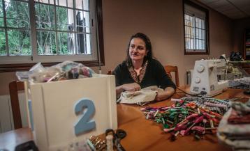 Chus Martínez, en el taller de su casa