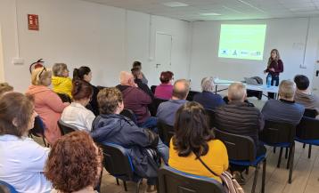 PAsociación de parkinson de A Coruña durante una charla