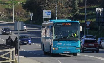 Un autobús en Arteixo