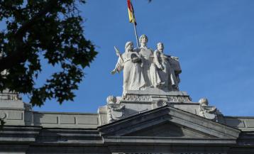 MADRID (ESPAÑA), 21/04/2026.- El Tribunal Supremo reanuda el juicio al exministro José Luis Ábalos, a su exasesor Koldo García y al empresario Víctor de Aldama por presunta corrupción en la adjudicación de material sanitario durante la pandemia con las testificales del ex jefe de Gabinete de la exministra Reyes Maroto, Juan Ignacio Bidart; el ex secretario de Estado de Seguridad Rafael Pérez y el expresidente de Correos Juan Manuel Serrano. EFE/ Mariscal