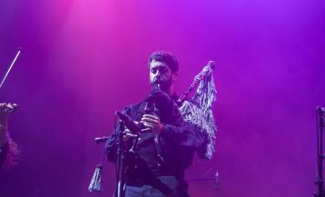 Bieito, fillo de Bieito Romero, nun concerto de Luar na Lubre