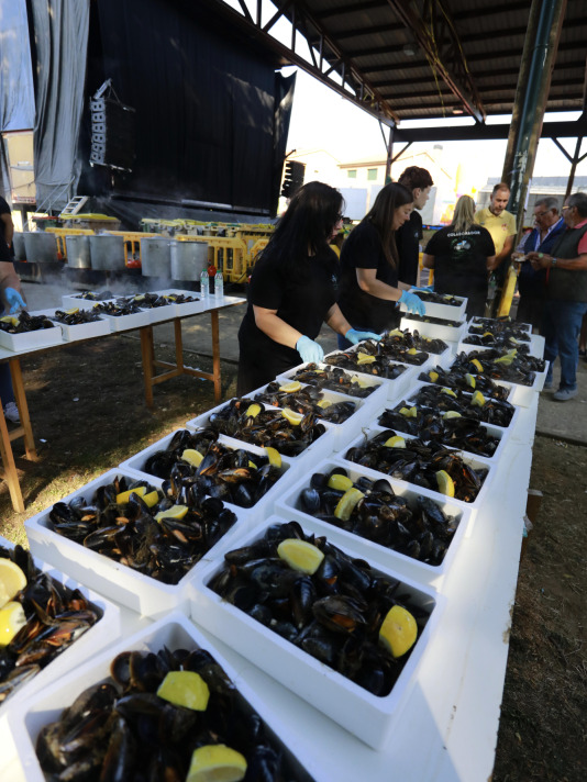 Lorbé disfruto de una gran fiesta con los mejillones como protagonistas @Patricia G. Fraga (21)