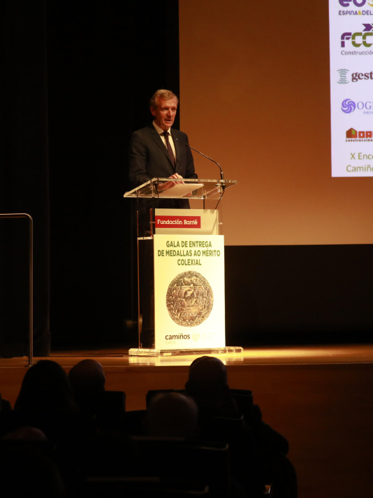 Los ingenieros gallegos celebran su entrega anual de medallas en su sede coruñesa (14)