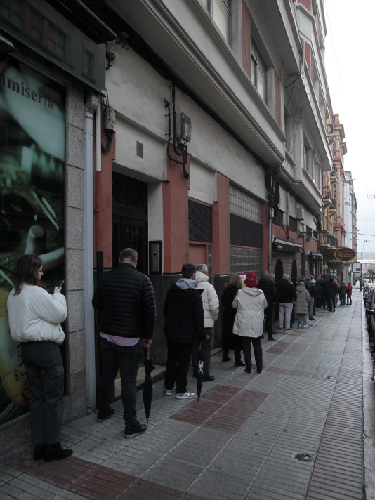 Colas para comprar el Roscón de Reyes en Glaccé @ Quintana (3)