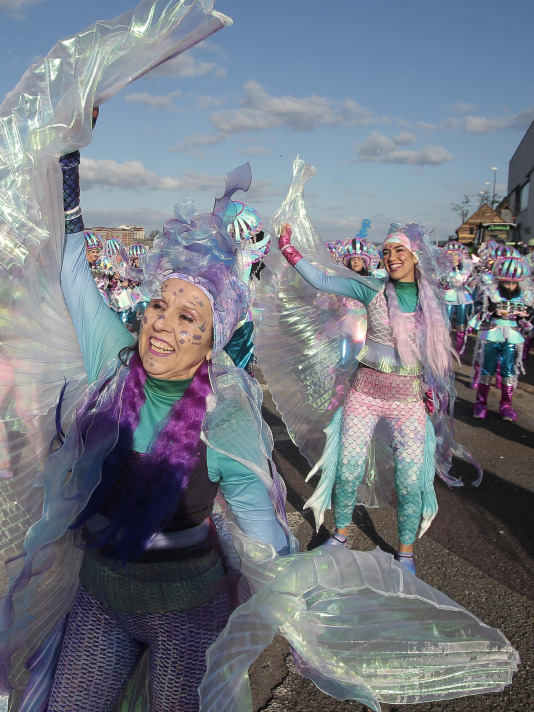 Desfile de comparsas 2025 en A Coruna (66)