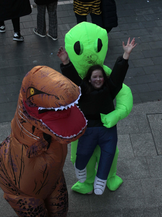 Desfile de comparsas 2025 en A Coruna (59)
