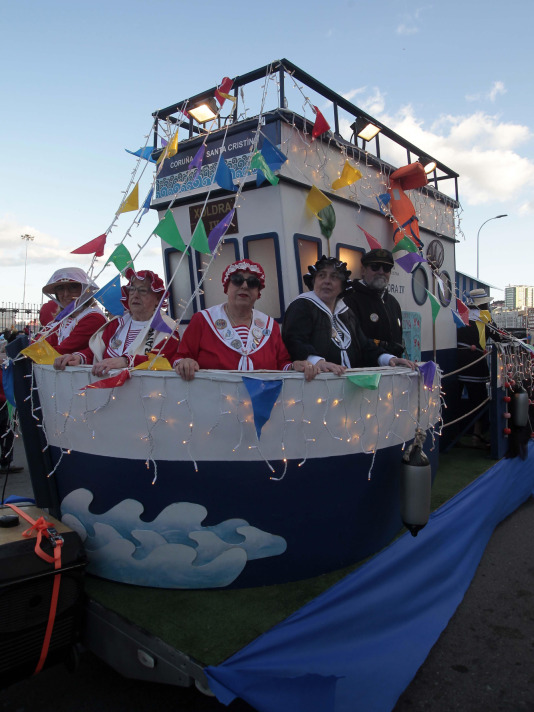 Desfile de comparsas 2025 en A Coruna (28)