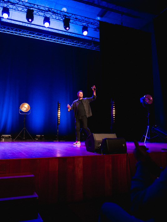 Espectáculo Humoris Causa en el EMHU @ Leo López Foto (95)