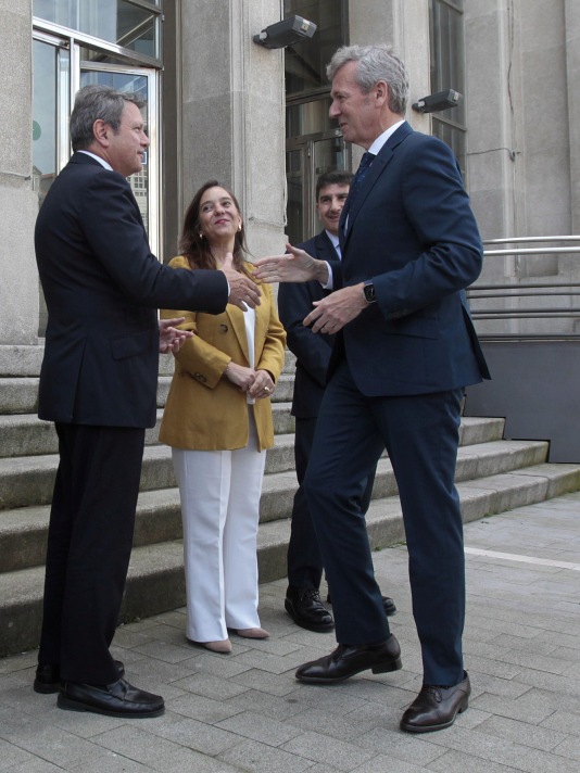 Reunión extraordinaria de autoridades para aprobar la licitación del Máster Plan para Coruña Marítima (12)