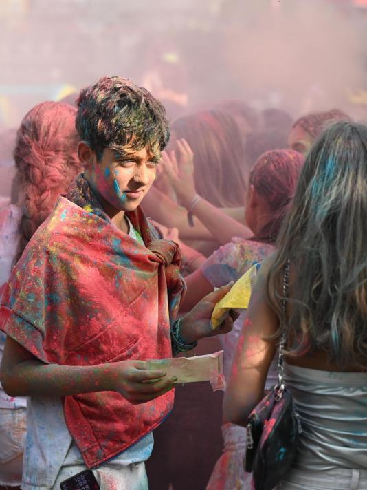 Fiesta Holi de Sada FOTO Pedro Puig (12)