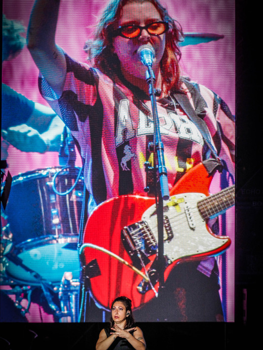El grupo Sprints conquista al público coruñes en una noche llena de conciertos