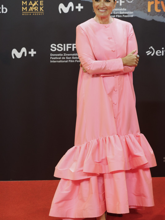 GRAFCAV9768. SAN SEBASTIÁN (ESPAÑA), 24/09/2026.- La actriz Silvia Abril, posa este jueves en la alfombra roja durante su participación en el 74 Festival Internacional de Cine de San Sebastián. EFE/Juan Herrero