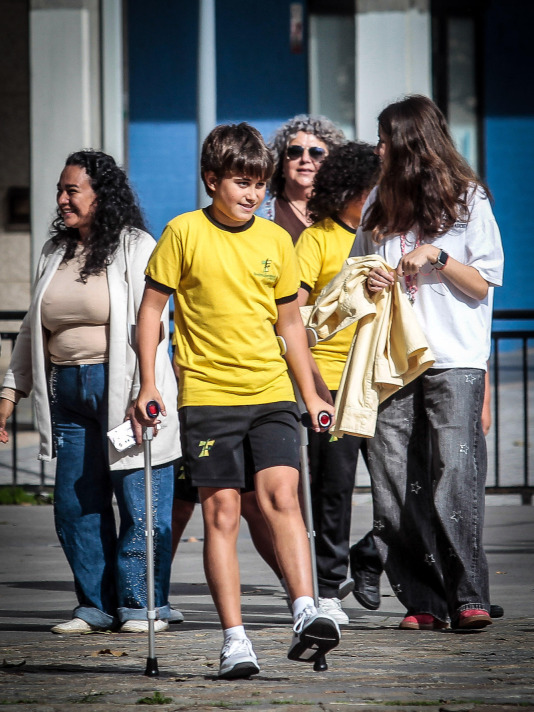 El colegio Franciscanos, para conmemorar los 800 años del tránsito de San Francisco, que se cumplen este sábado, 3 de octubre, realizó una carrera que además de promover la salud, tiene un fin solidario: recolectar fondos para la asociación Boa Noite