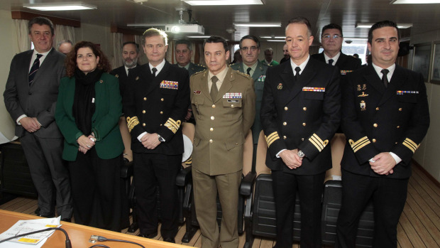 Subdelegada del Gobierno, María Rivas, realizó ayer una visita por el barco