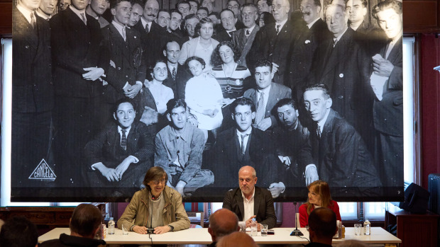 Unha colección de postais completa a mostra ‘A Coruña 1930-1931. Estampas de vida e política’ da Casa Museo Casares Quiroga