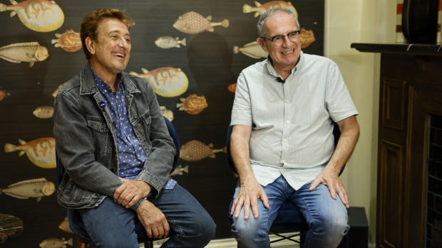 Manolo García y Quimi Portet (d), durante la entrevista con EFE previa al concierto que ofrecerán este jueves en Valencia con el que cierran su gira