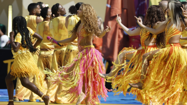 GR7052. EAST RUTHERFORD (ESTADOS UNIDOS), 19/07/2026.- La cantante colombiana Shakira se presenta en el medio tiempo este domingo, de la final del Mundial de la FIFA 2026 entre España y Argentina en el estadio MetLife en East Rutherford (NJ, EE.UU.). EFE/ Lavandeira Jr