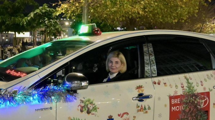 Any, la taxista navideña de A Coruña