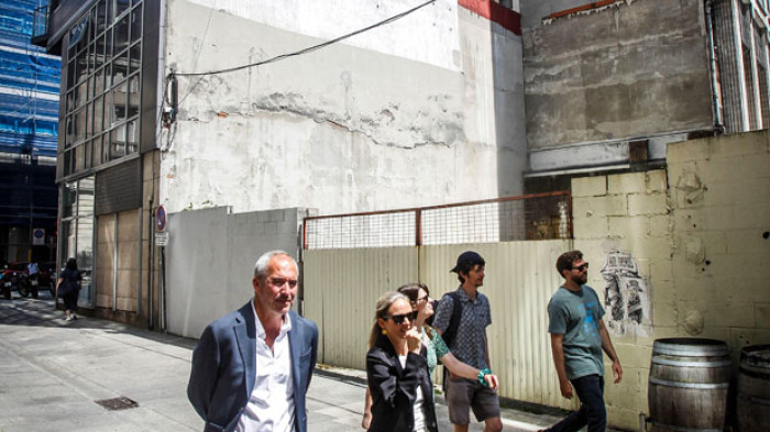 quintana. solar abandonado en la calle alameda