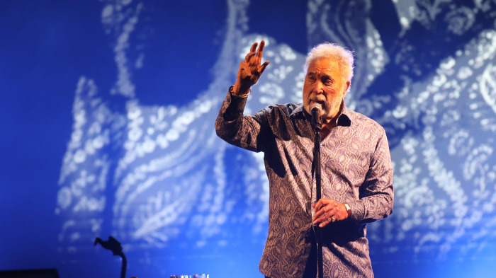 Tom Jones