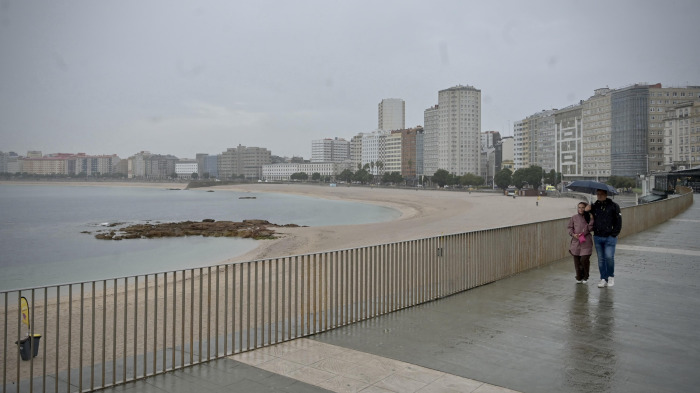 Lluvia y playas vacías en A Coruña