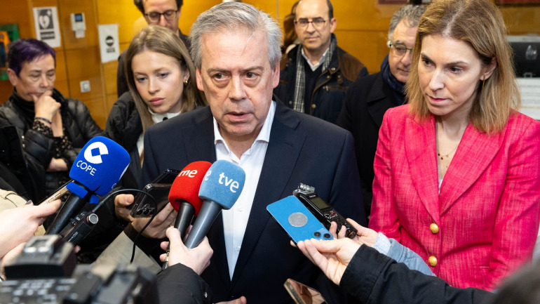 O conselleiro de Sanidade comparece este venres ante os medios en Santiago