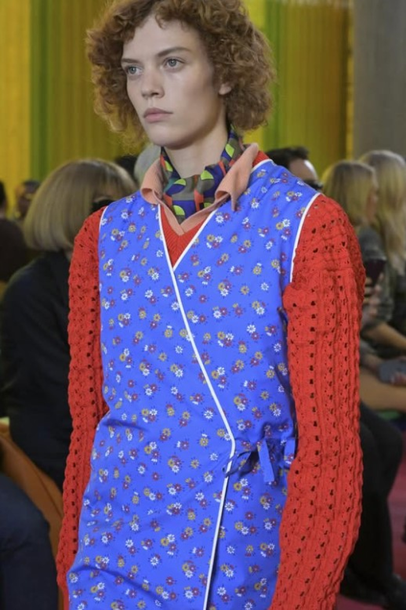 Uno de los mandilones de la marca