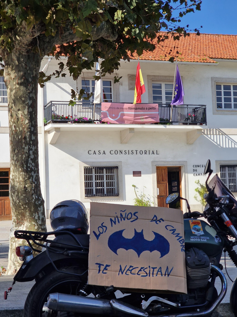 Cartel de petición de ayuda creado por el AMPA O Graxal