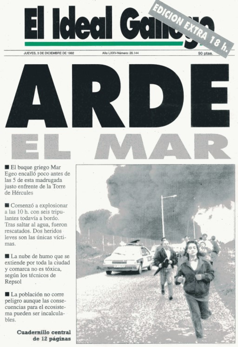 Portada de la edición especial lanzada por El Ideal Gallego tras el naufragio del 'Mar Egeo'