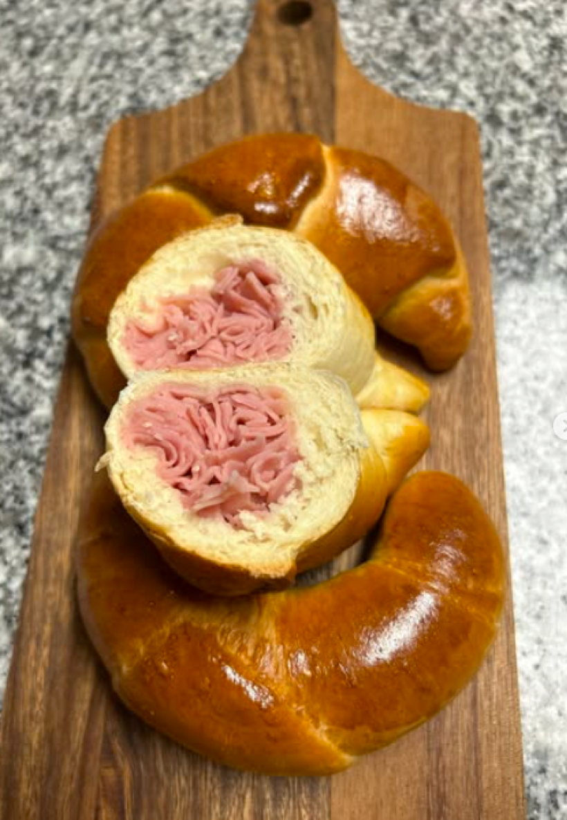 Cachitos rellenos de jamón