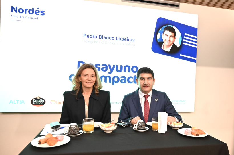 A presidenta de Nordés, Ángeles Ríos, e o delegado del Gobierno, Pedro Blanco