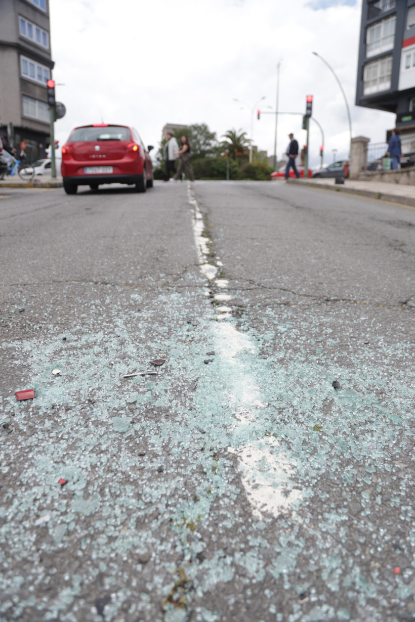 Un detenido tras huir de la Policía y estrellarse