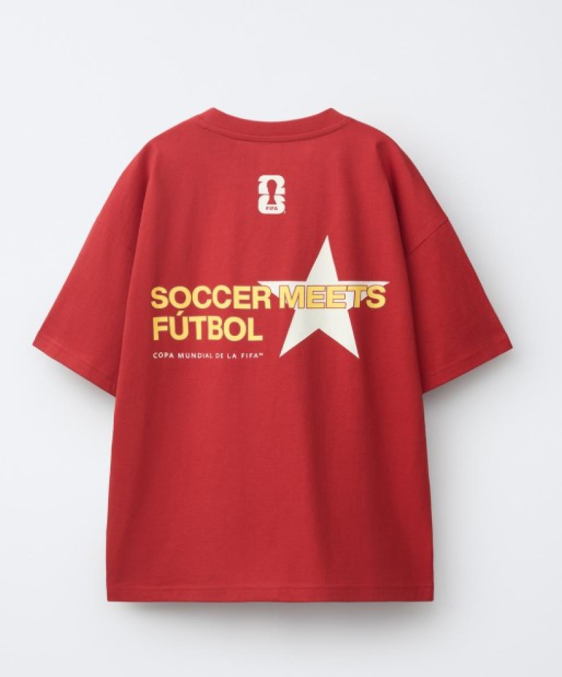 La camiseta de Zara dedica a la selección española de fútbol