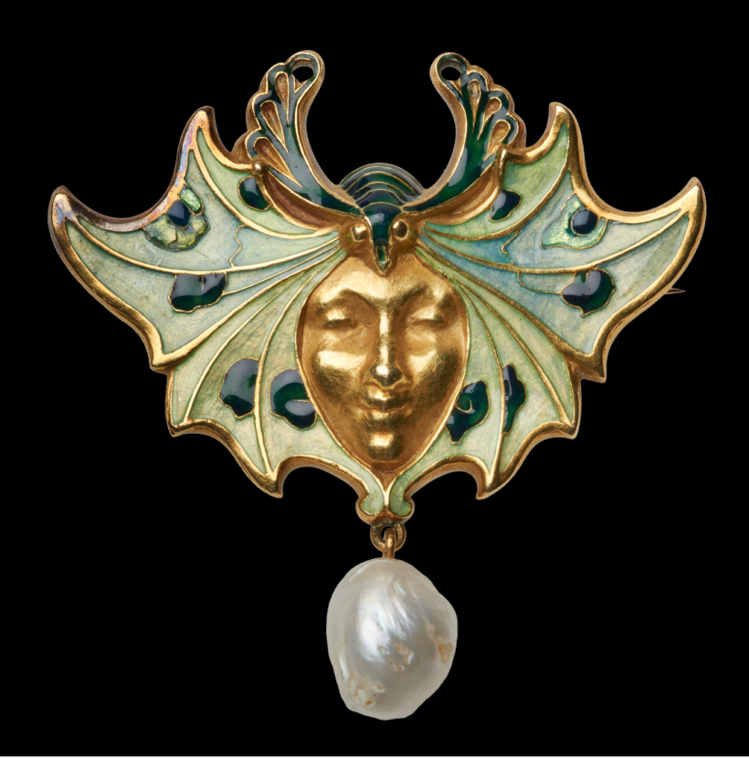 1. Broche Máscara y plumas de pavo real_Museo Lalique_depósito Shai Bandmann y Ronald Ooi_©Studio Y. Langlois.