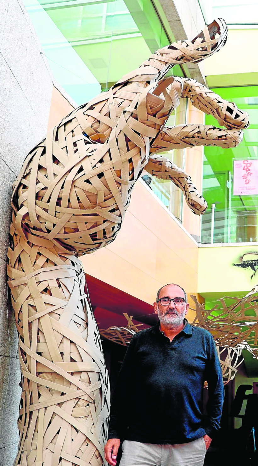 Alberto Sueiro no Pazo da Cultura de Carballo | mar casal