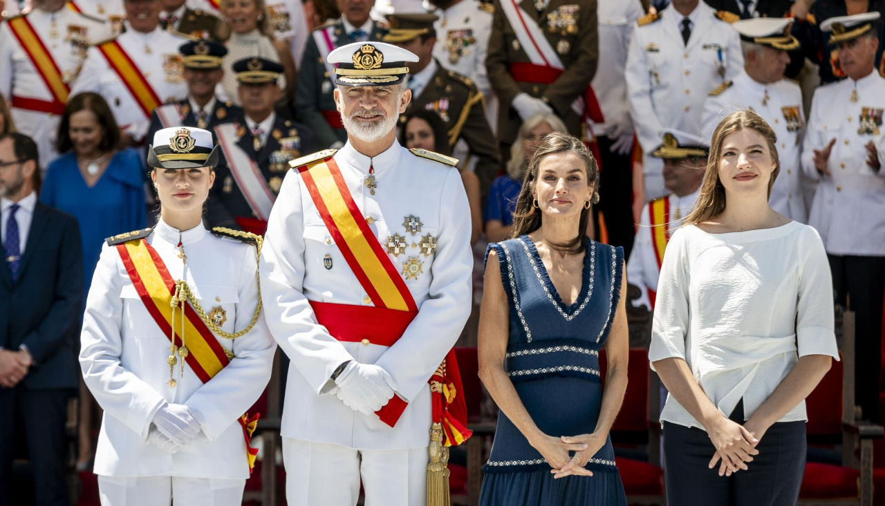 Los reyes Felipe VI y Letizia, la princesa Leonor y la infanta Sofía, durante su participación en un acto en Marín el pasado 16 de julio