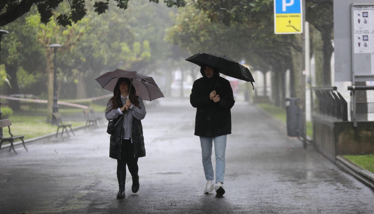 La lluvia estará presente en la ciudad durante toda esta semana