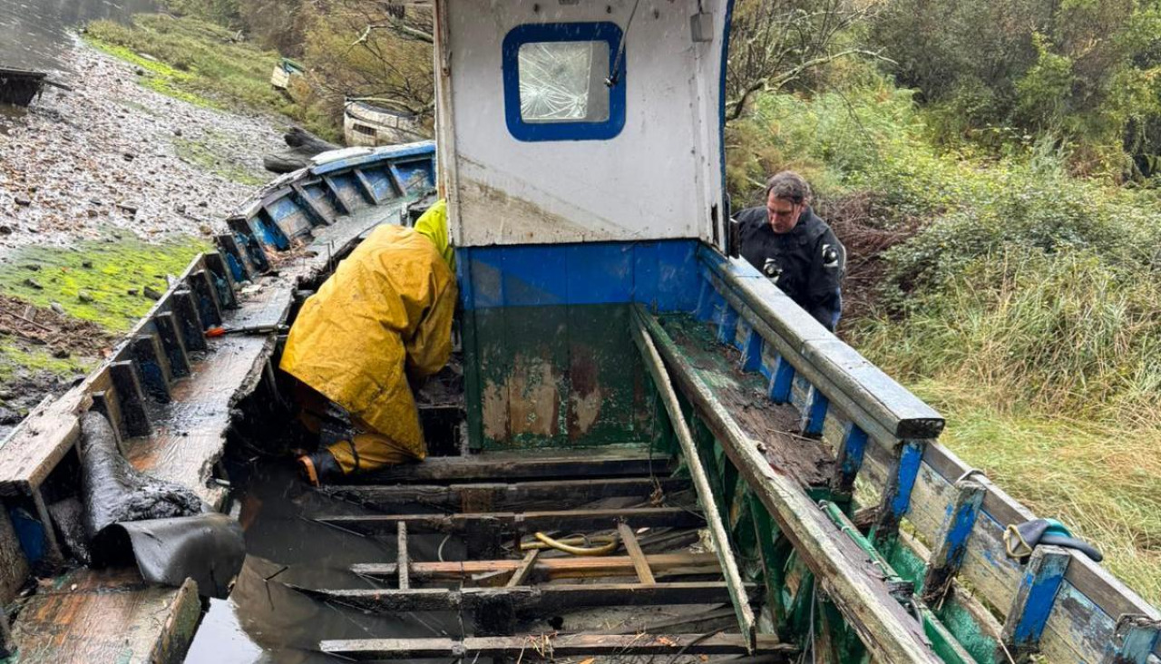 En la recuperación se utilizaron un equipo de buceo y varios vehículos