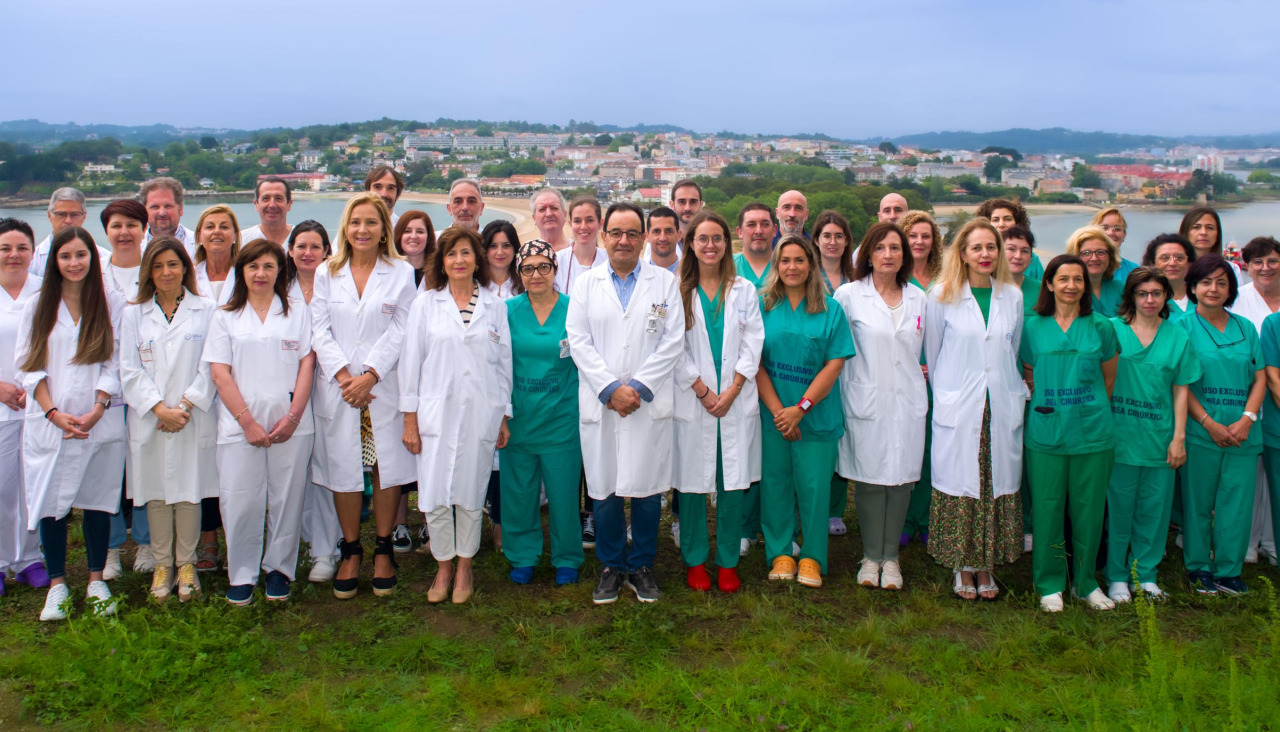 El equipo de Radiología del Chuac con el jefe del servicio, José Manuel Castro, en el centro
