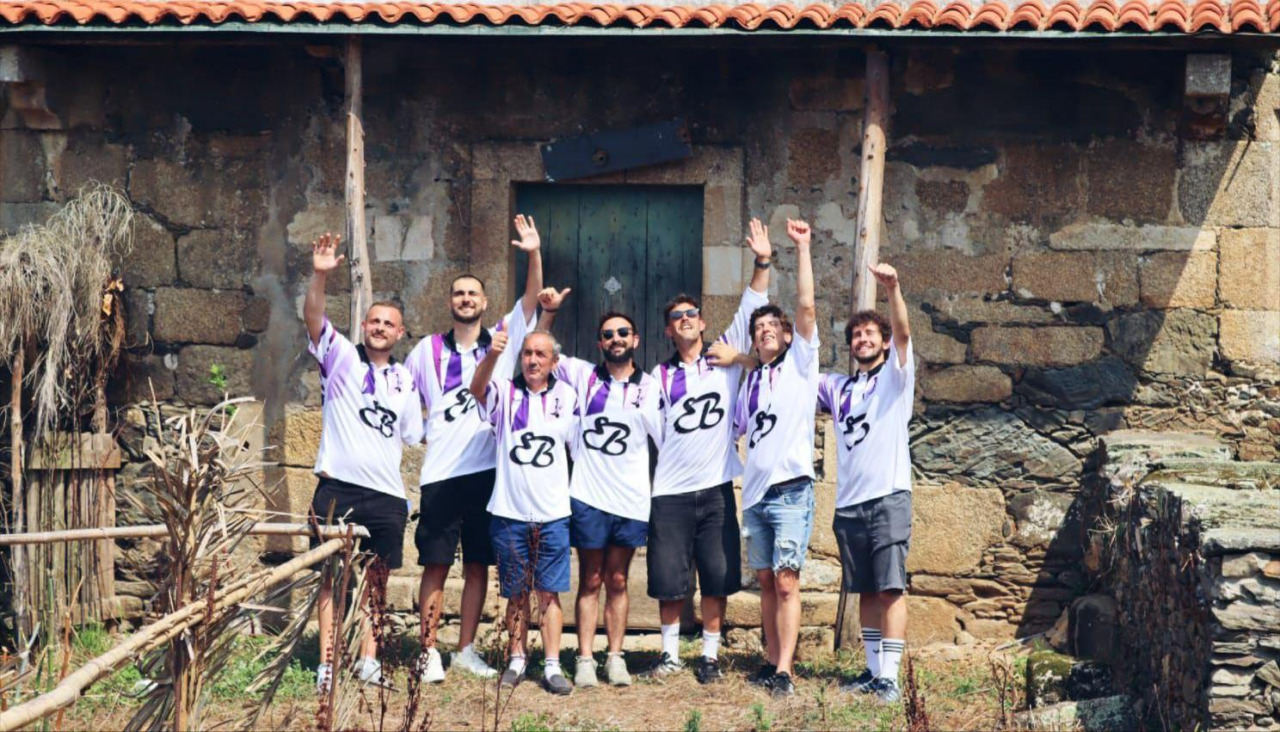 Integrantes de la Asociación Bribes en Festa