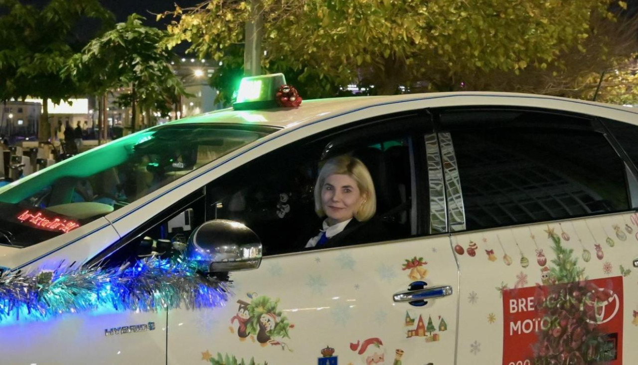 Any, la taxista navideña de A Coruña