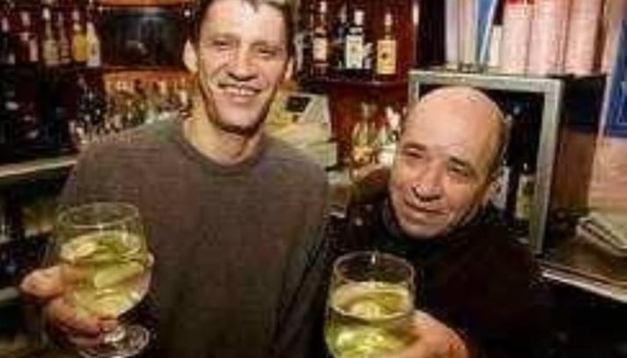 Marcelino y Domingo Arcos, padre e hijo, en el local original